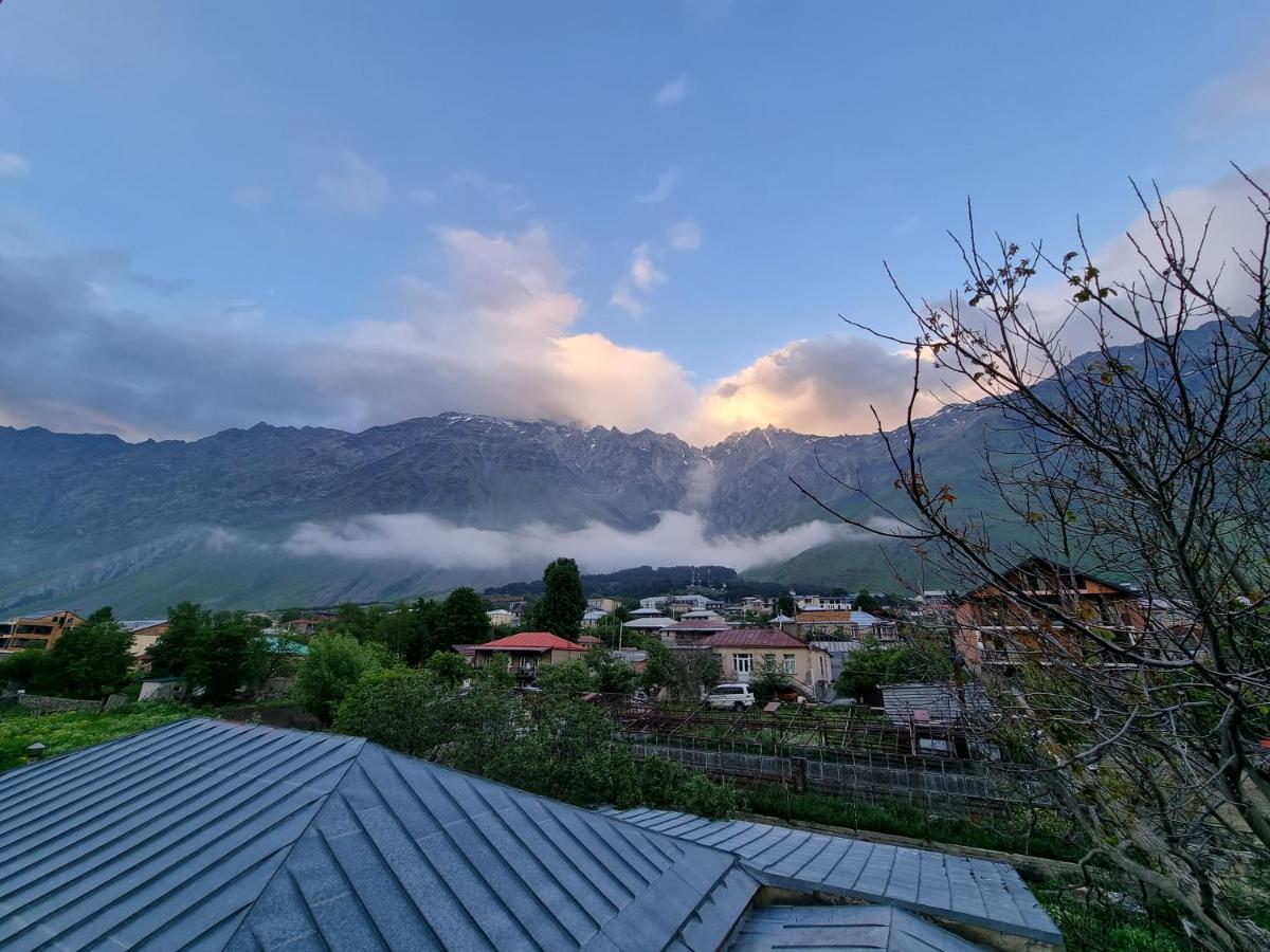 Hotel Sweet Night Kazbegi Exterior foto
